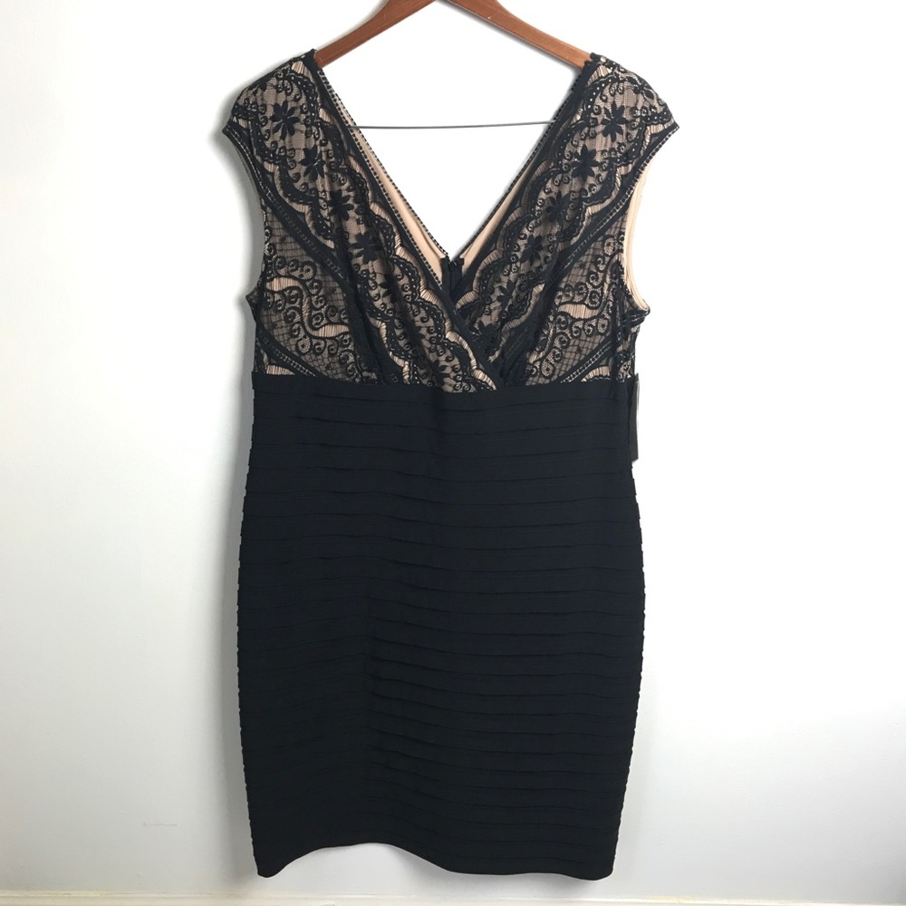 Adrianna Papell Woman lace banded dress, sz 16W